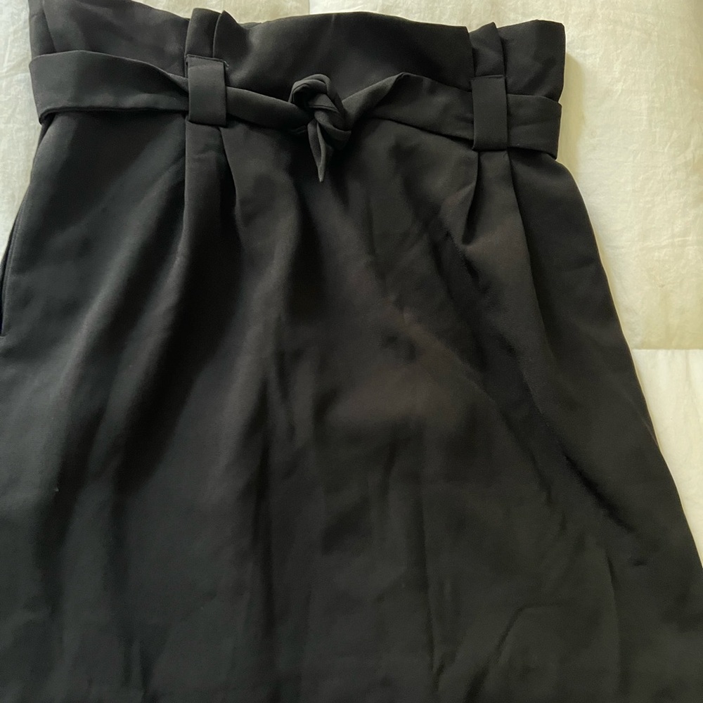 Express Black skirt